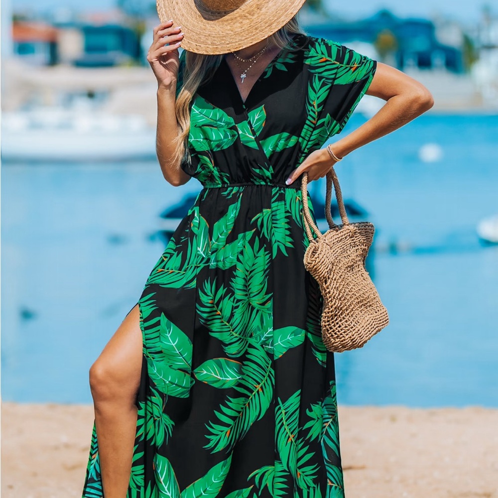 NWOT Tropical Leaf Short Sleeve Split Maxi Dress, XL